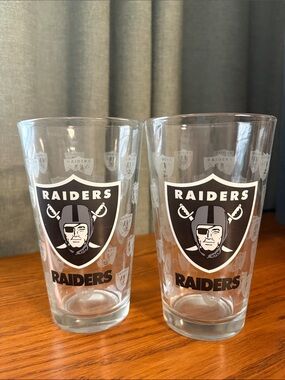 Riders  Clear Glass Pint Set with Black Raiders Shield (Pair)
